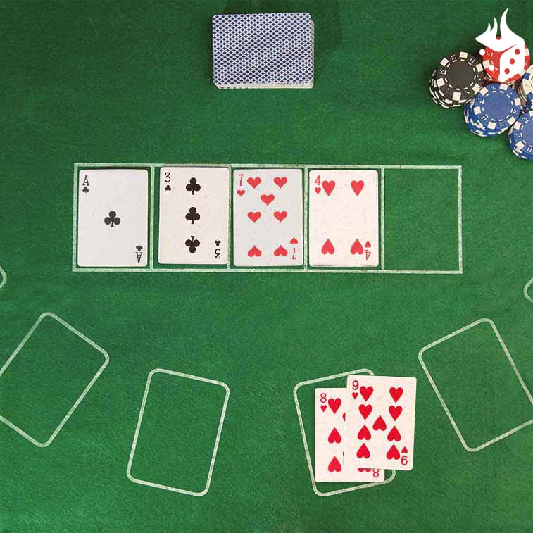 poker backdoor jugada Cartas de poker sobre la mesa