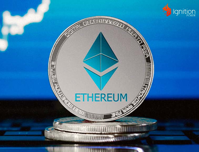 minerar ethereum cripto Pilha de moedas de Ethereum sobre notebook