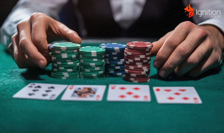 fichas poker aposta Jogador de poker apostando suas fichas