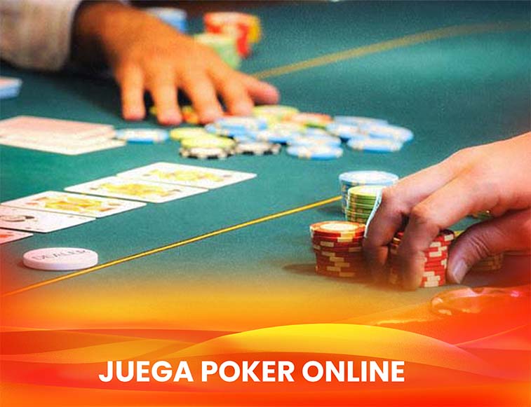 apuesta poker casino Mano con fichas de poker en mesa de casino