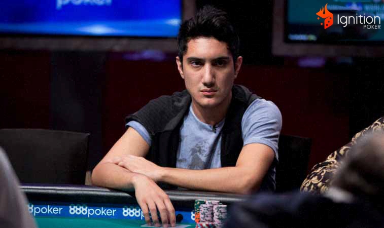 ivan luca poker Iván Lucá en mesa de poker