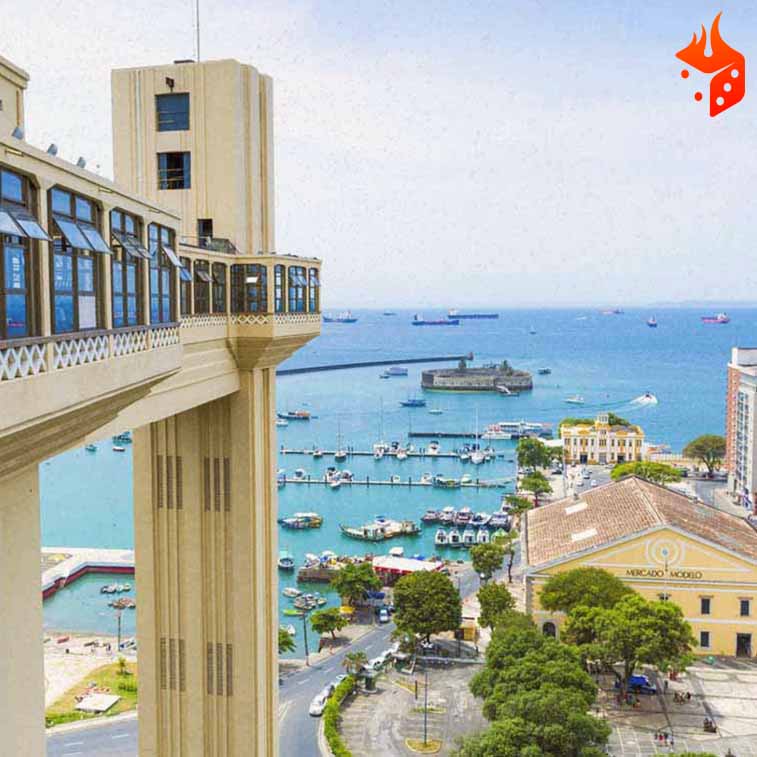 salvador bahia poker Imagem do elevador Lacerda e ao fundo, o oceano baiano